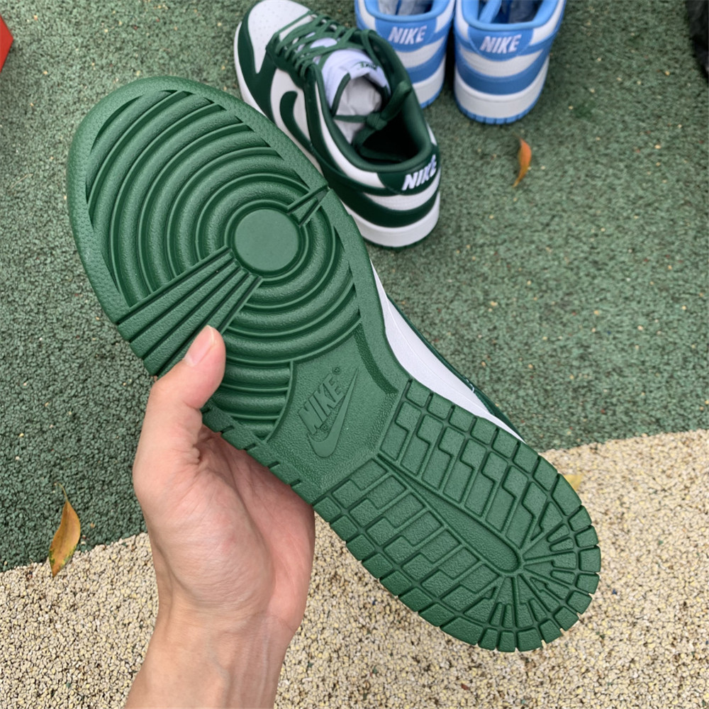 Nike Dunk Low Team Green Sneaker - DopestKickz