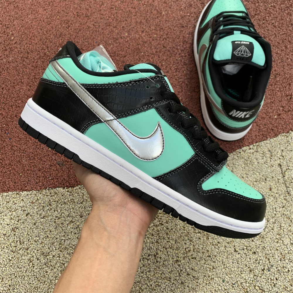 Jordan AJ1 Low top Sneaker - DopestKickz