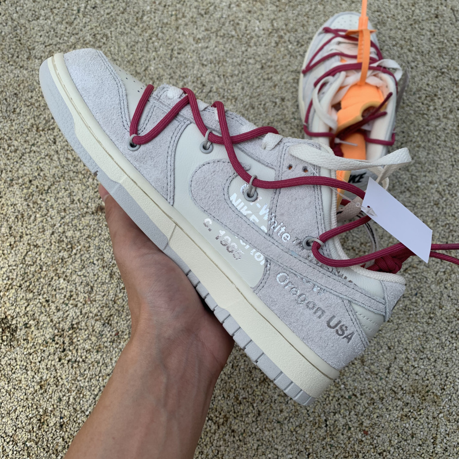 Nike Dunk Low  - DopestKickz