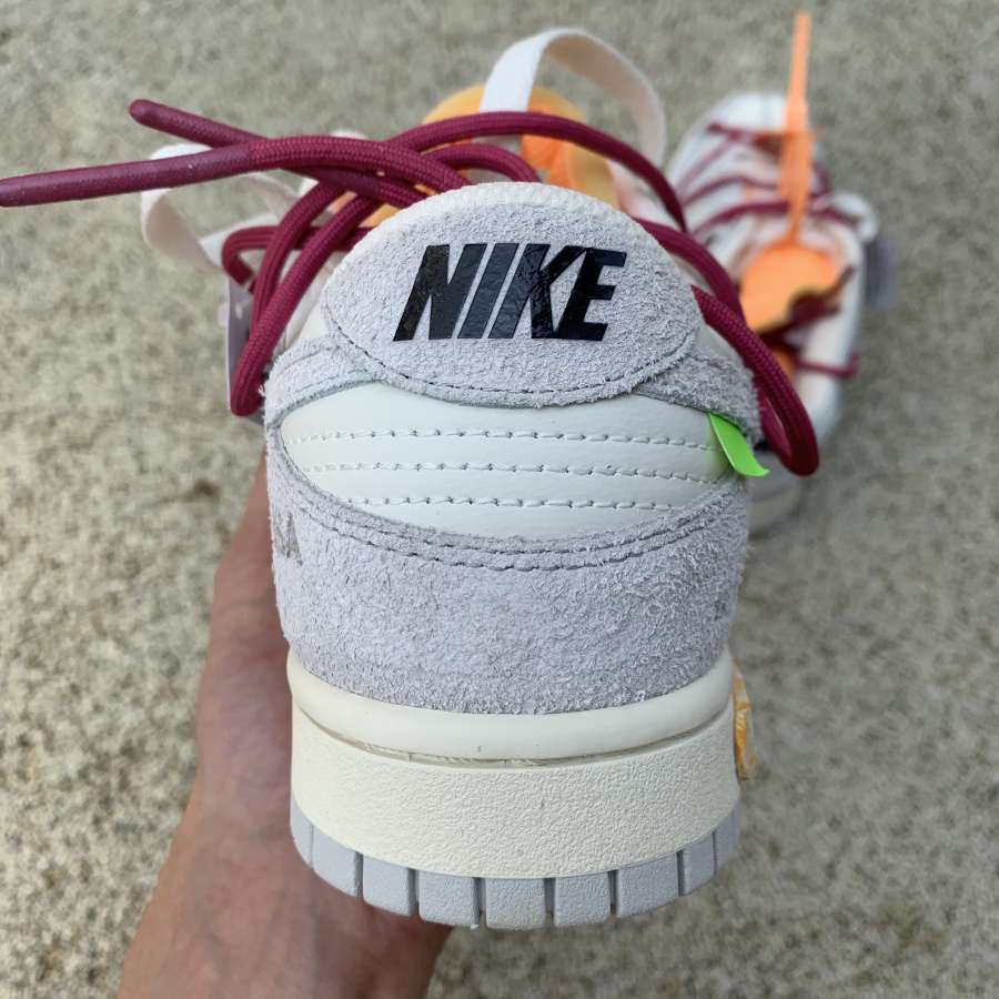 Nike Dunk Low  - DopestKickz