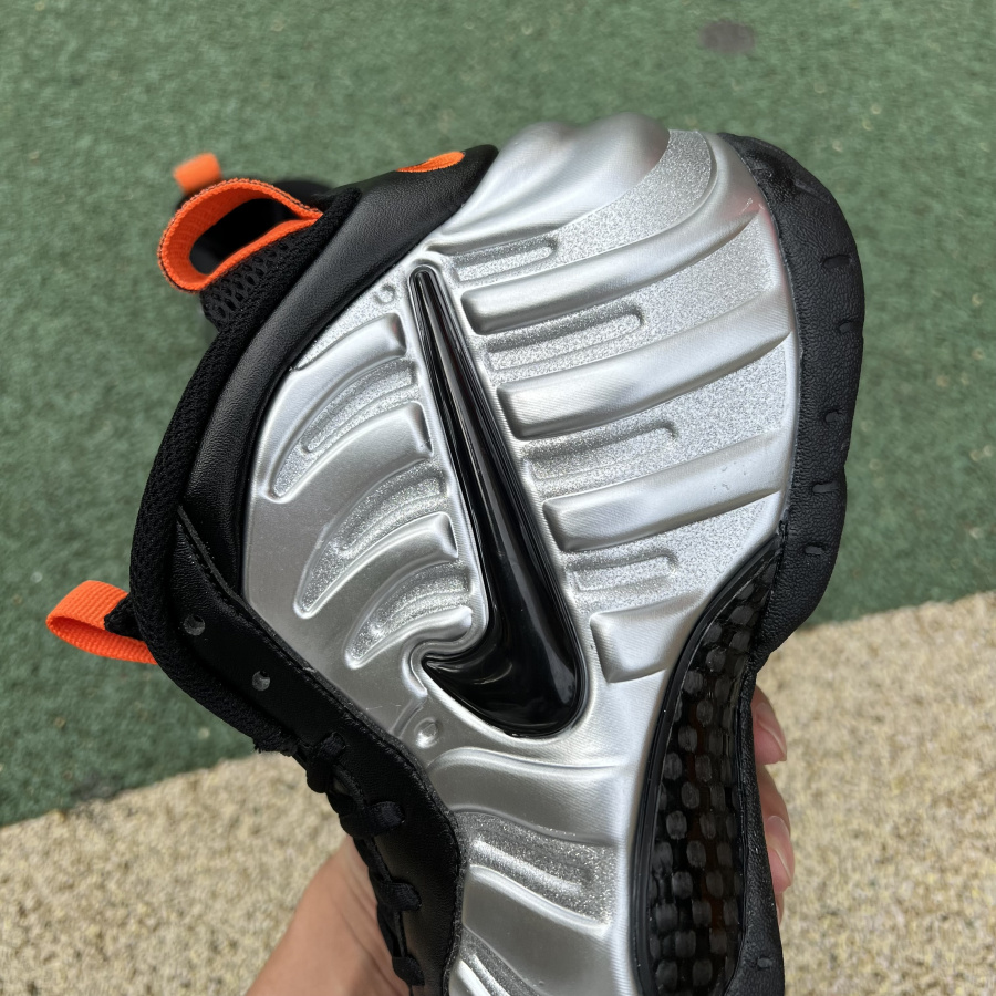 Nike Foamposite Pro CT2286-001 - DopestKickz