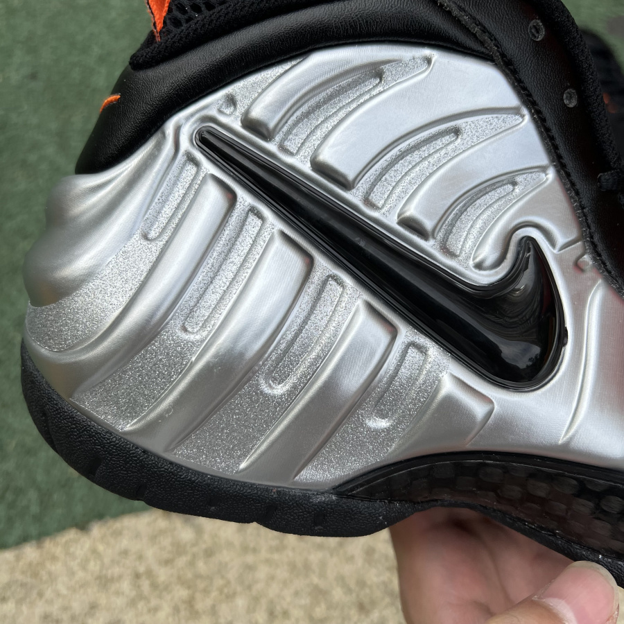Nike Foamposite Pro CT2286-001 - DopestKickz