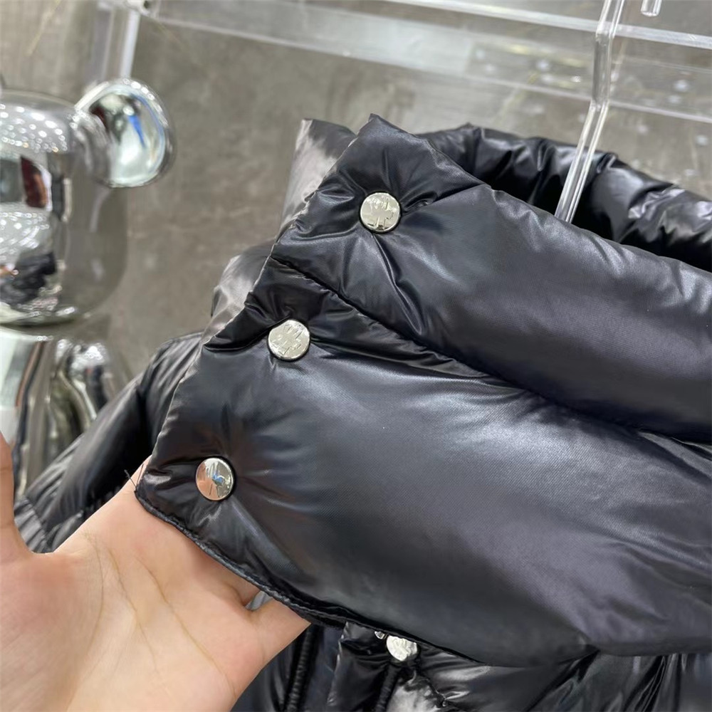 Moncler Lamentin Short Down Jacket - DopestKickz