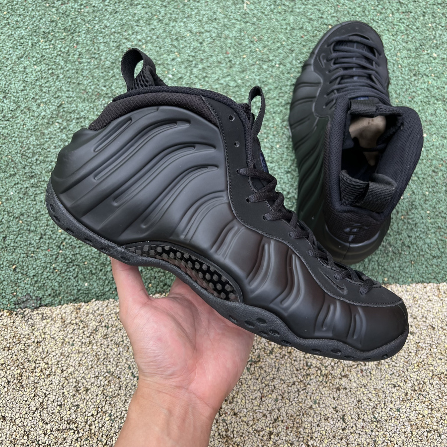 Nike Air Foamposite One 314996-001 - DopestKickz