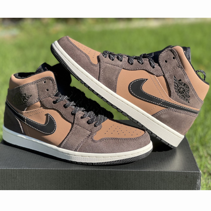 Jordan AJ1 Mid DC7294-200 - DopestKickz