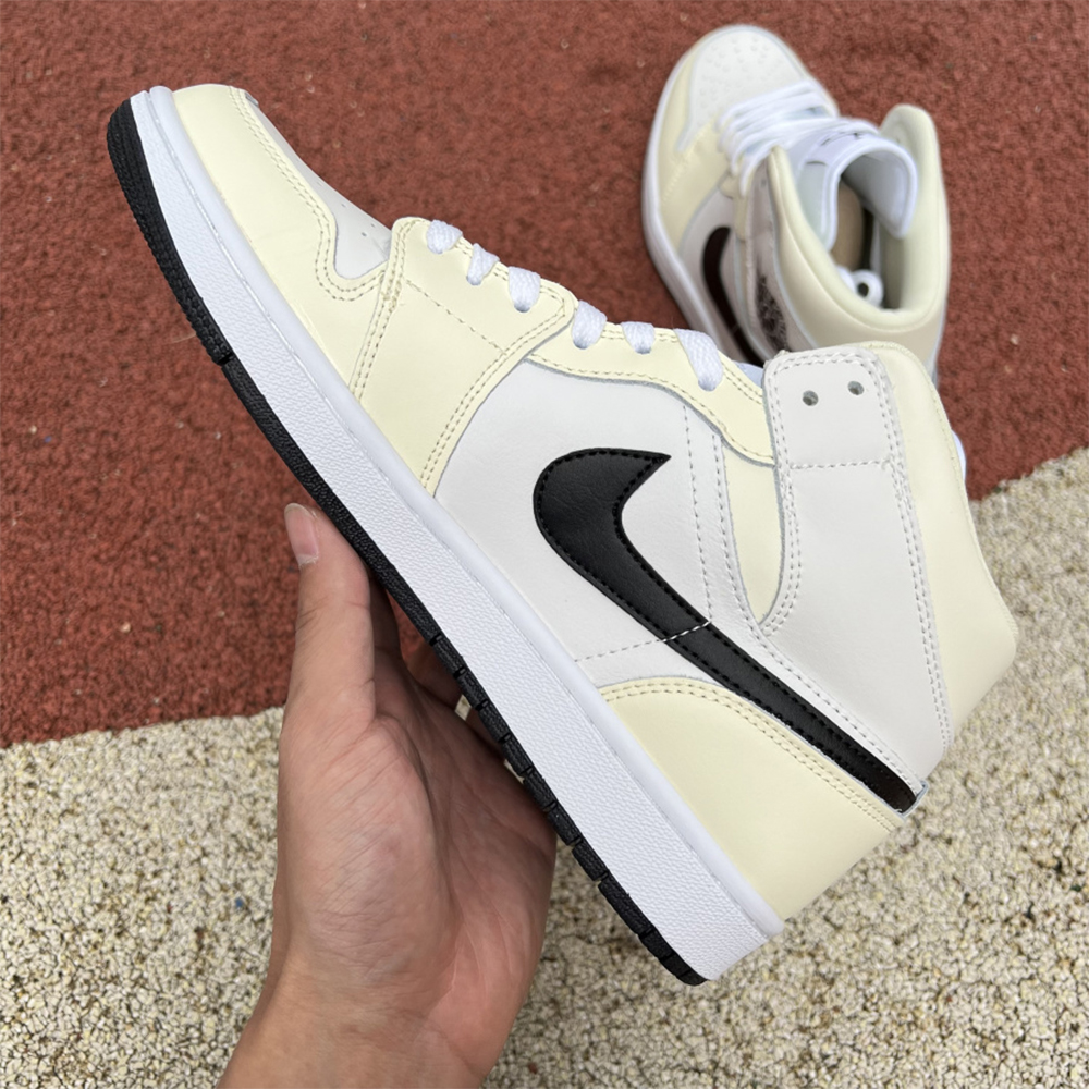 Jordan AJ1 Mid Zoom Sneakers - DopestKickz