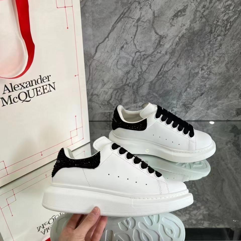 Alexander Mqueen Low-Top Air Platform Leather Sneakers    - DopestKickz