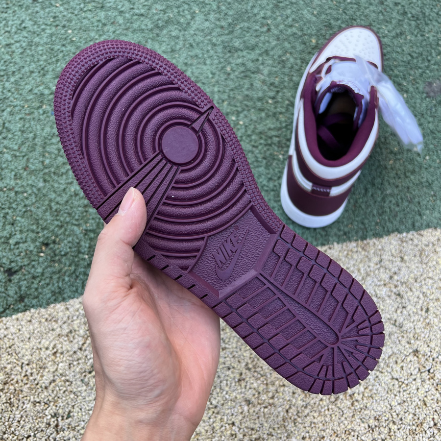 Jordan AJ 1 Retro High OG “Bordeaux” Sneaker - DopestKickz