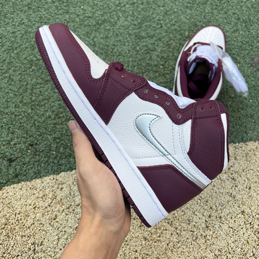 Jordan AJ 1 Retro High OG “Bordeaux” Sneaker - DopestKickz