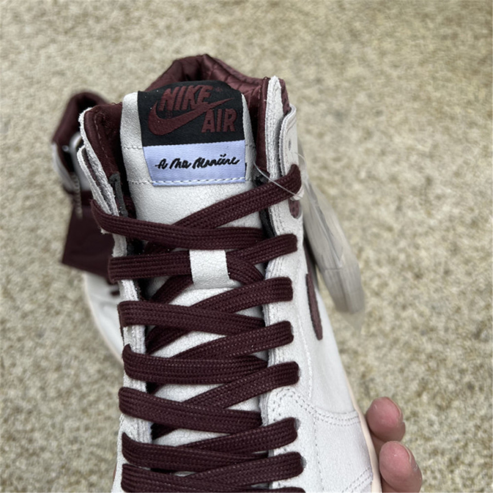 Jordan AJ1 Sneaker - DopestKickz