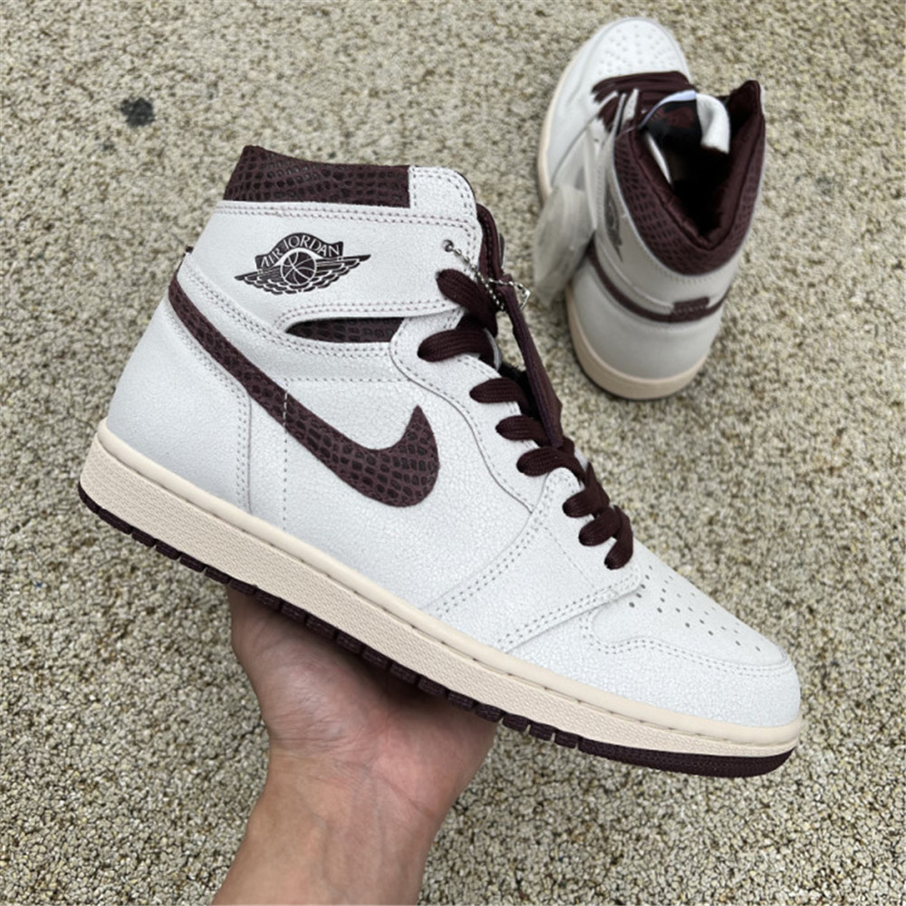 Jordan AJ1 Sneaker - DopestKickz