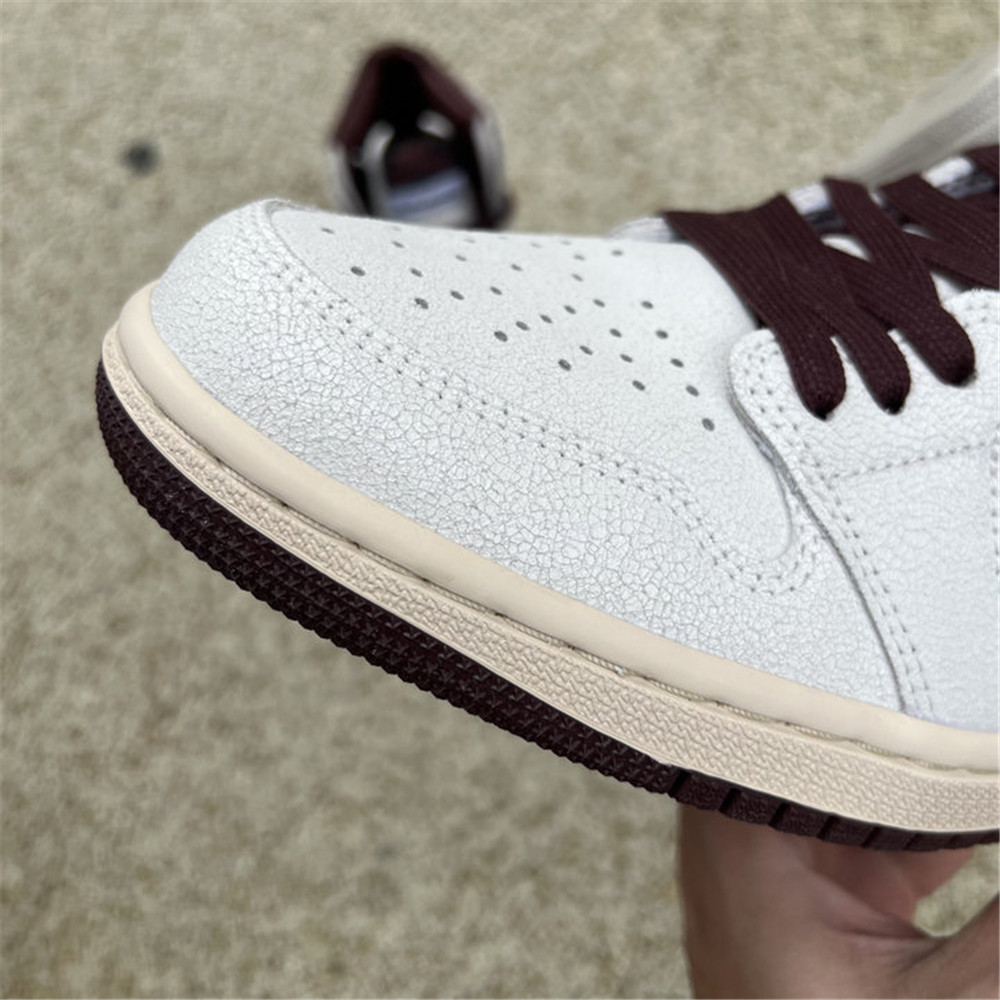 Jordan AJ1 Sneaker - DopestKickz