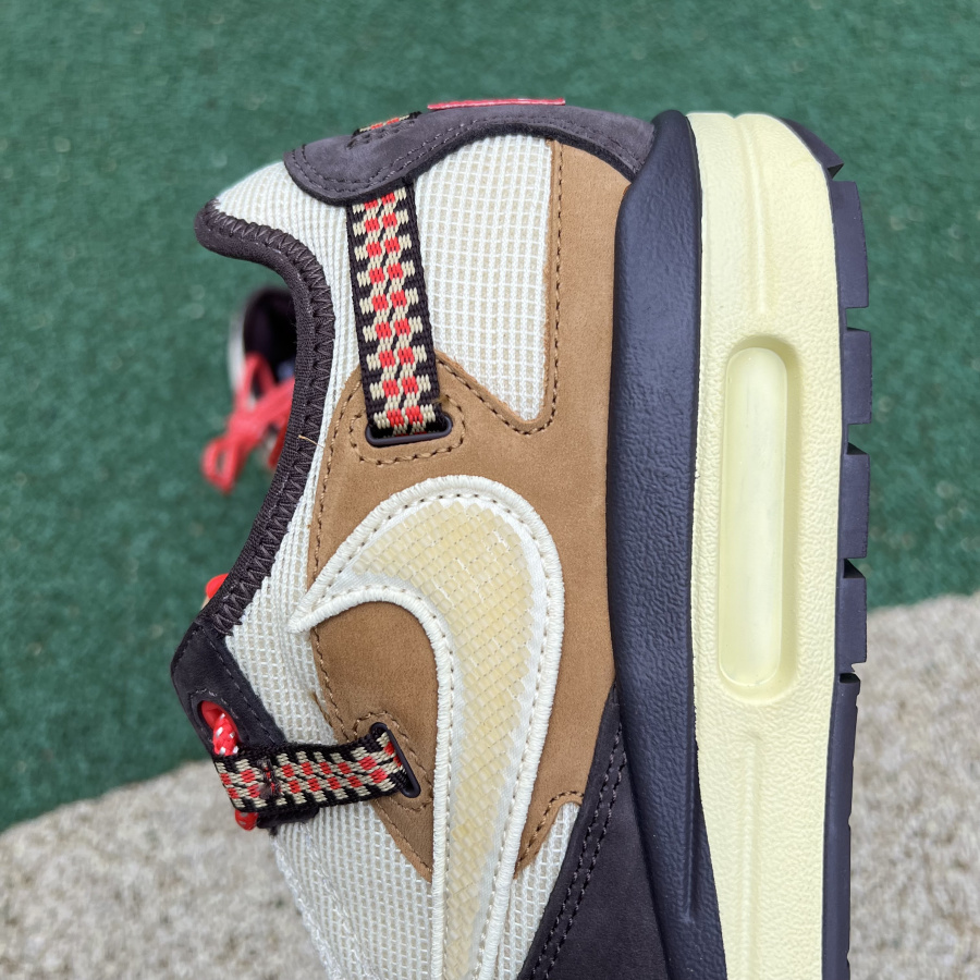 Nike Travis Scott X Max1 - DopestKickz
