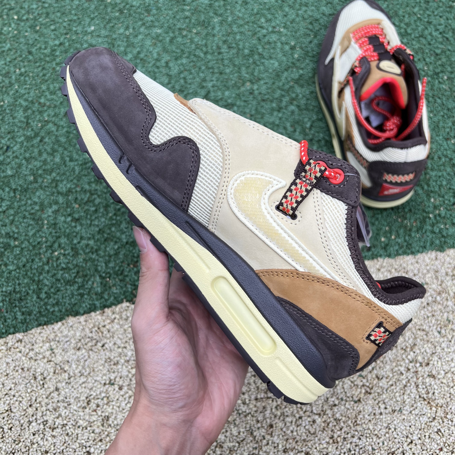 Nike Travis Scott X Max1 - DopestKickz