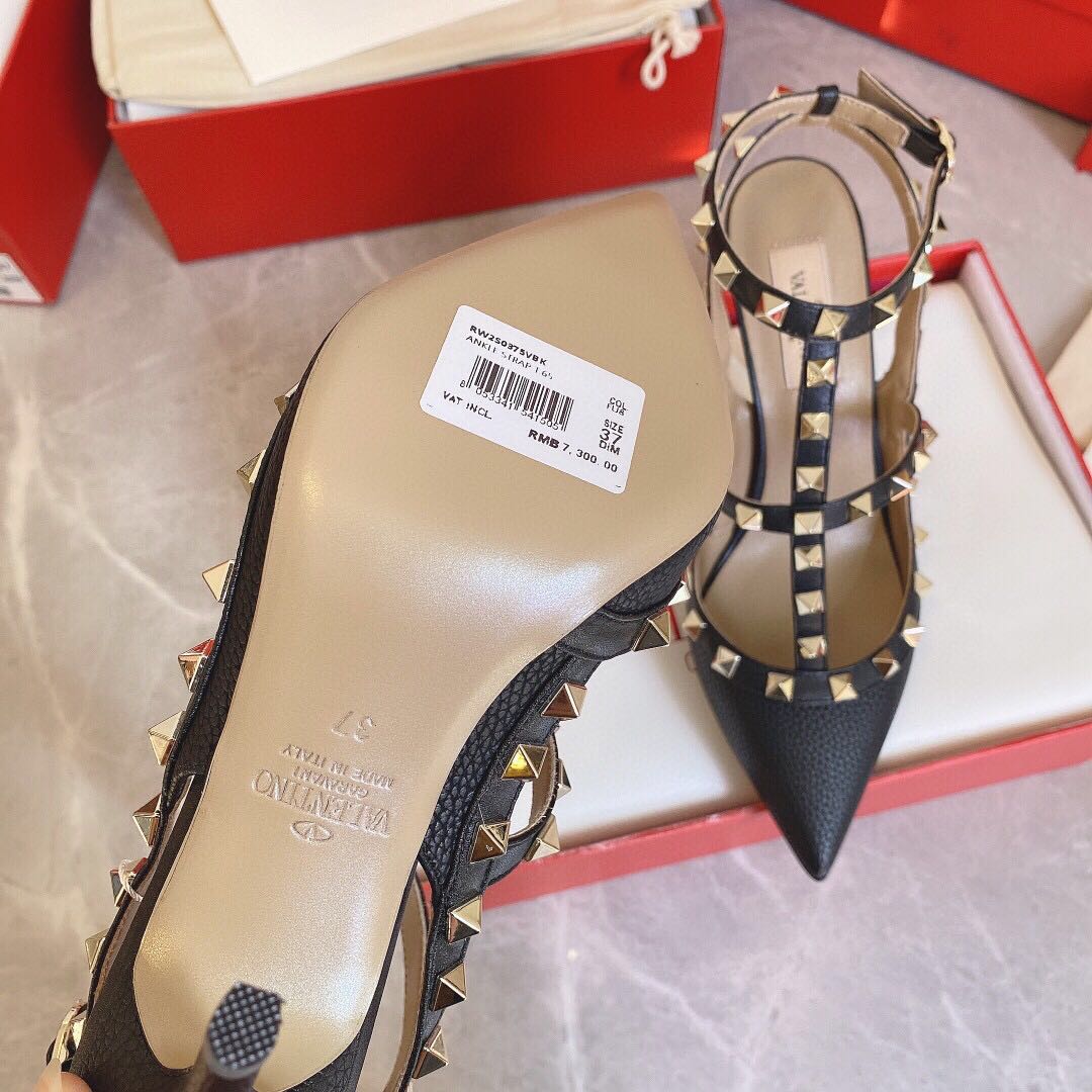 Valenti  Women's Rockstud Leather Caged Heel Pumps - DopestKickz