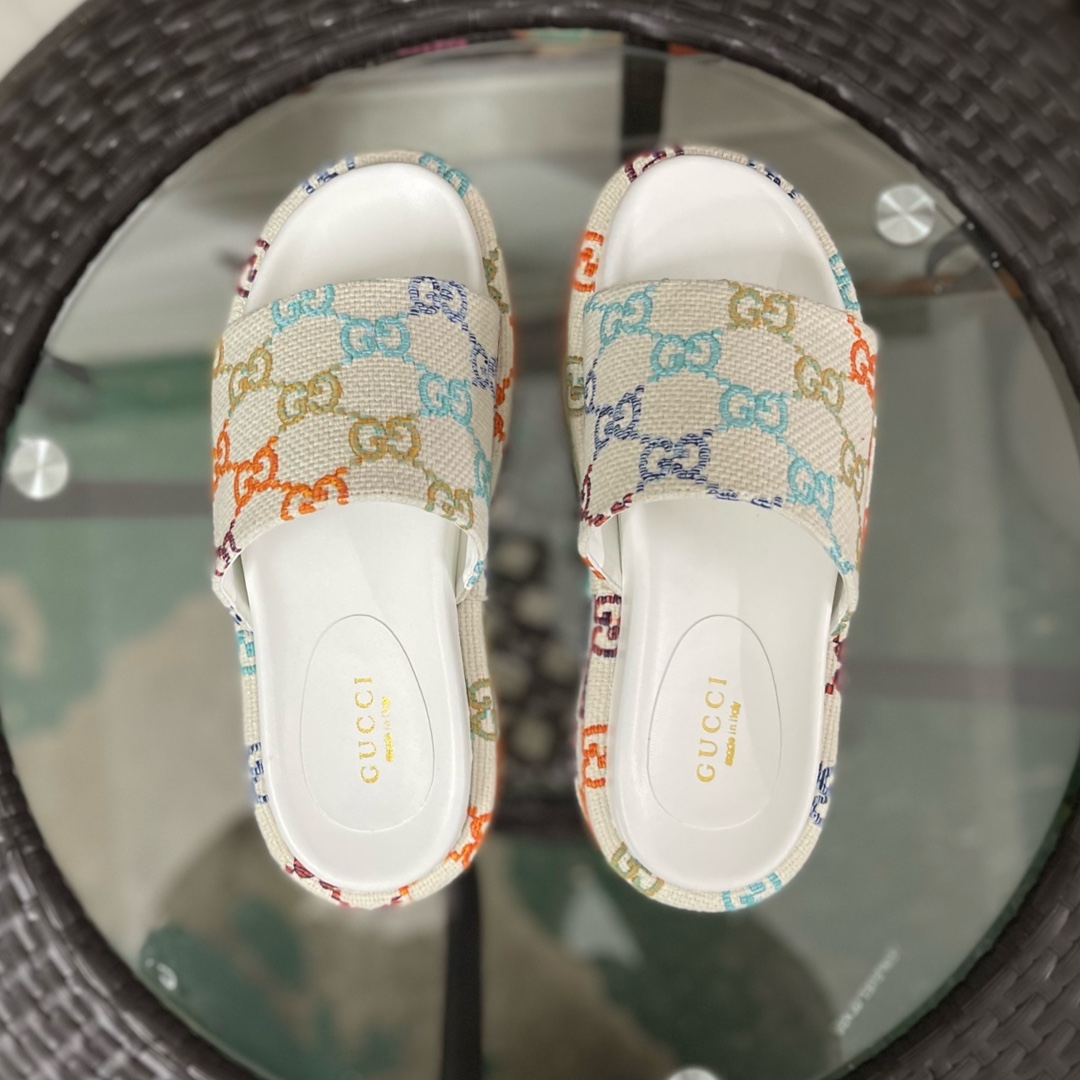 Gucci Women's Platform Slide Sandal - DopestKickz