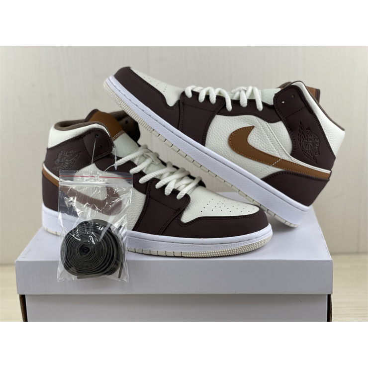 Jordan  AJ1 Mid Sneaker DO6699-200 - DopestKickz