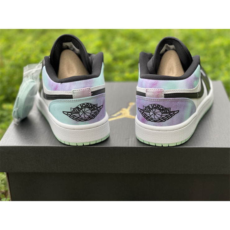 Air Jordan 1 Low Sneaker   DM1199 100 - DopestKickz