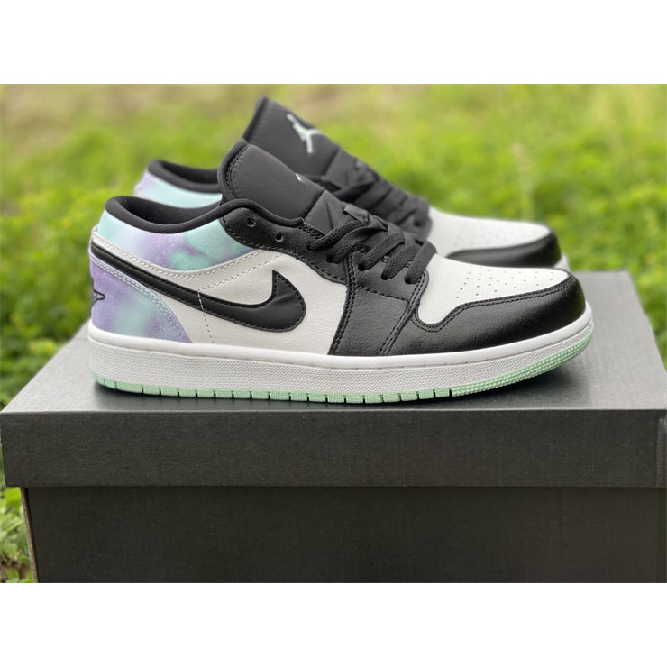 Air Jordan 1 Low Sneaker   DM1199 100 - DopestKickz