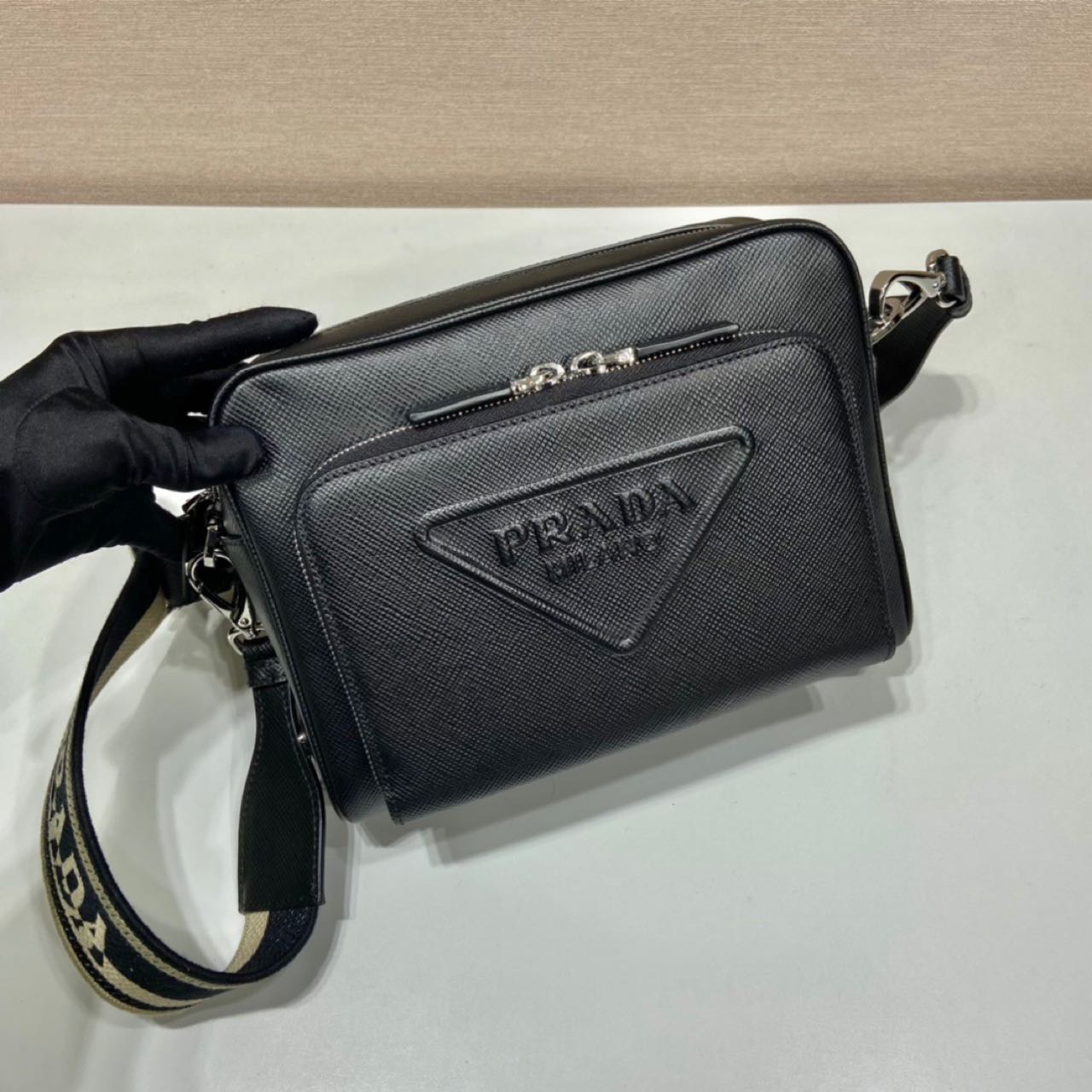Prada Saffiano Leather Shoulder Bag(24-18-6cm) - DopestKickz