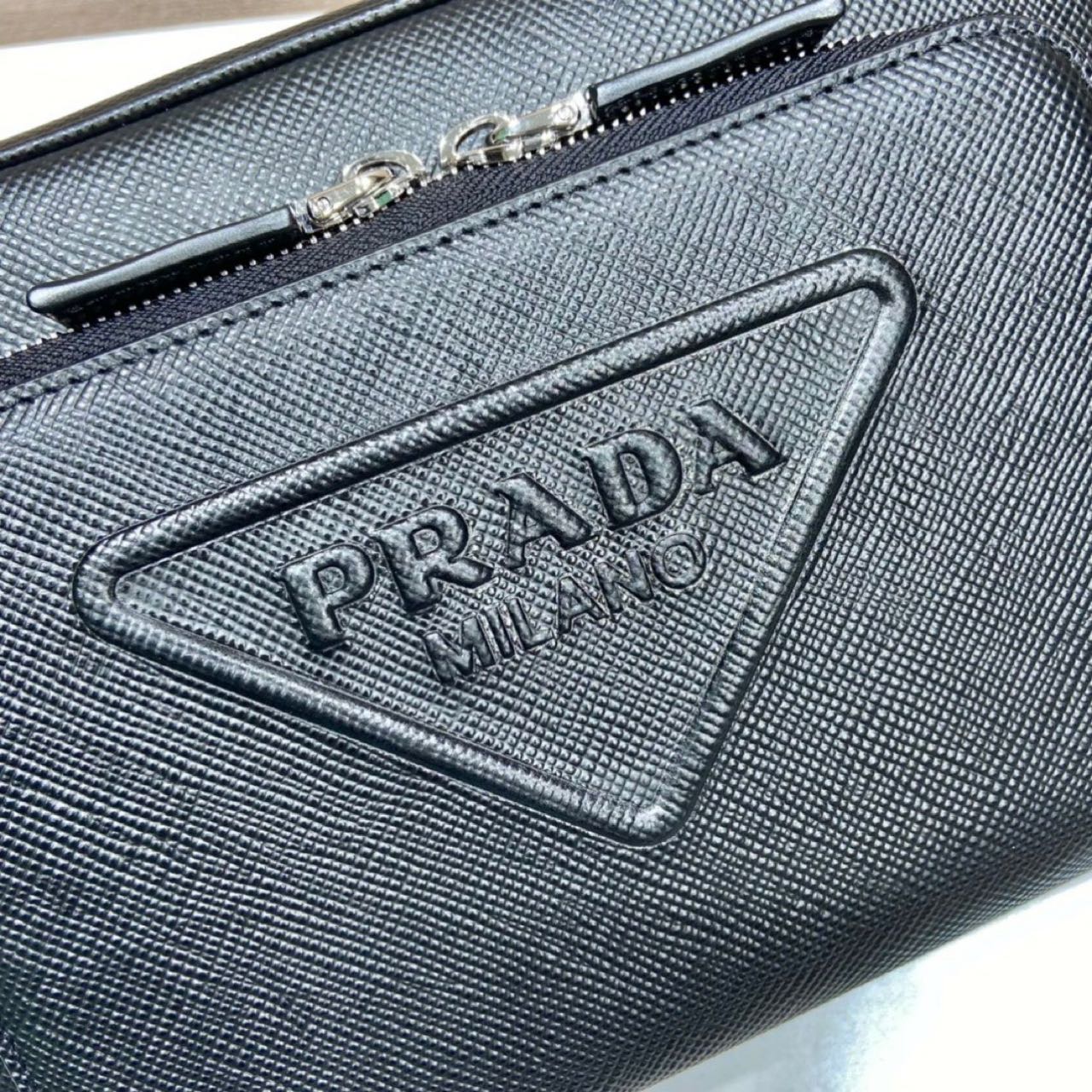 Prada Saffiano Leather Shoulder Bag(24-18-6cm) - DopestKickz