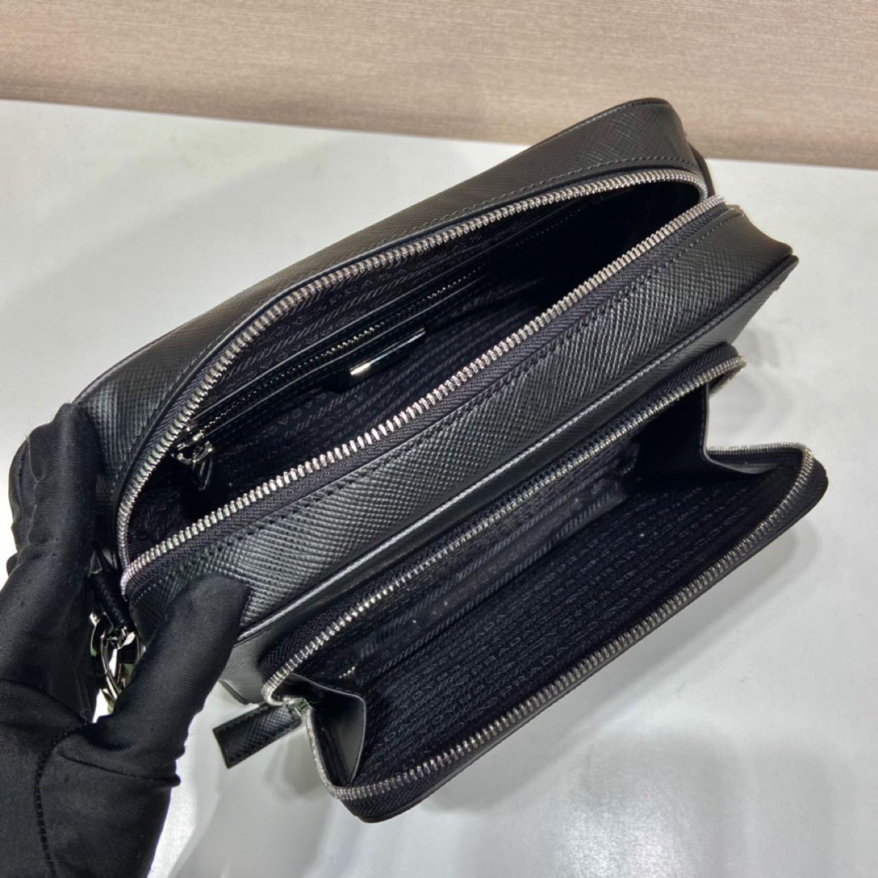 Prada Saffiano Leather Shoulder Bag(24-18-6cm) - DopestKickz