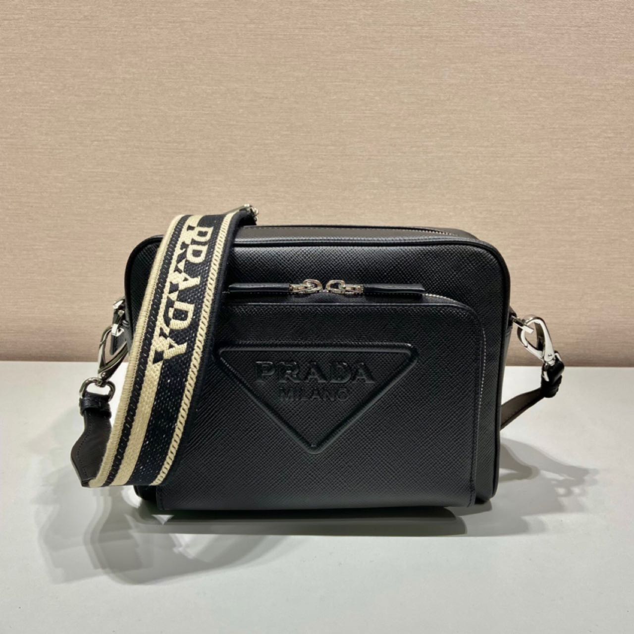 Prada Saffiano Leather Shoulder Bag(24-18-6cm) - DopestKickz