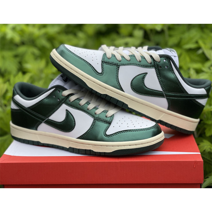 Nike Dunk Low “Vintage Green” Sneaker DQ8580-100 - DopestKickz