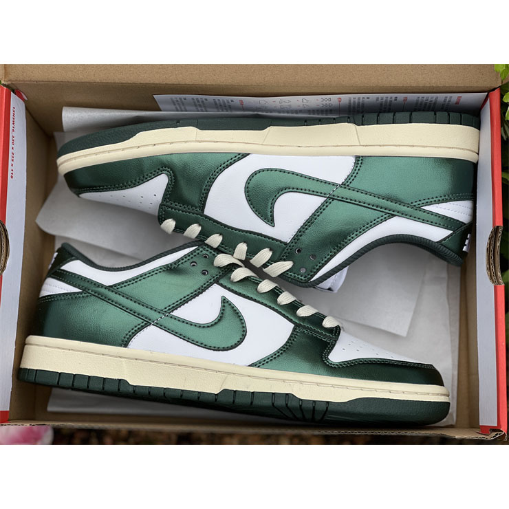 Nike Dunk Low “Vintage Green” Sneaker DQ8580-100 - DopestKickz