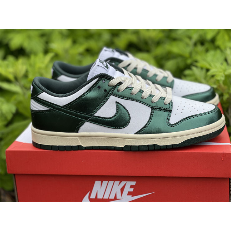 Nike Dunk Low “Vintage Green” Sneaker DQ8580-100 - DopestKickz