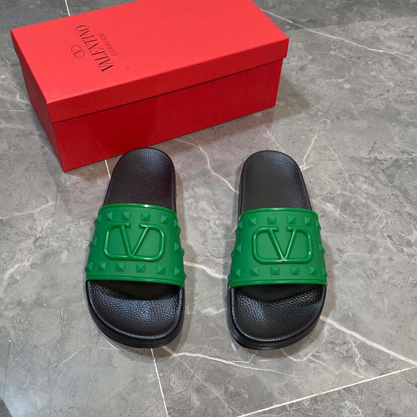 Valenti Garavani Summer V Logo Singature Sandal In Green - DopestKickz