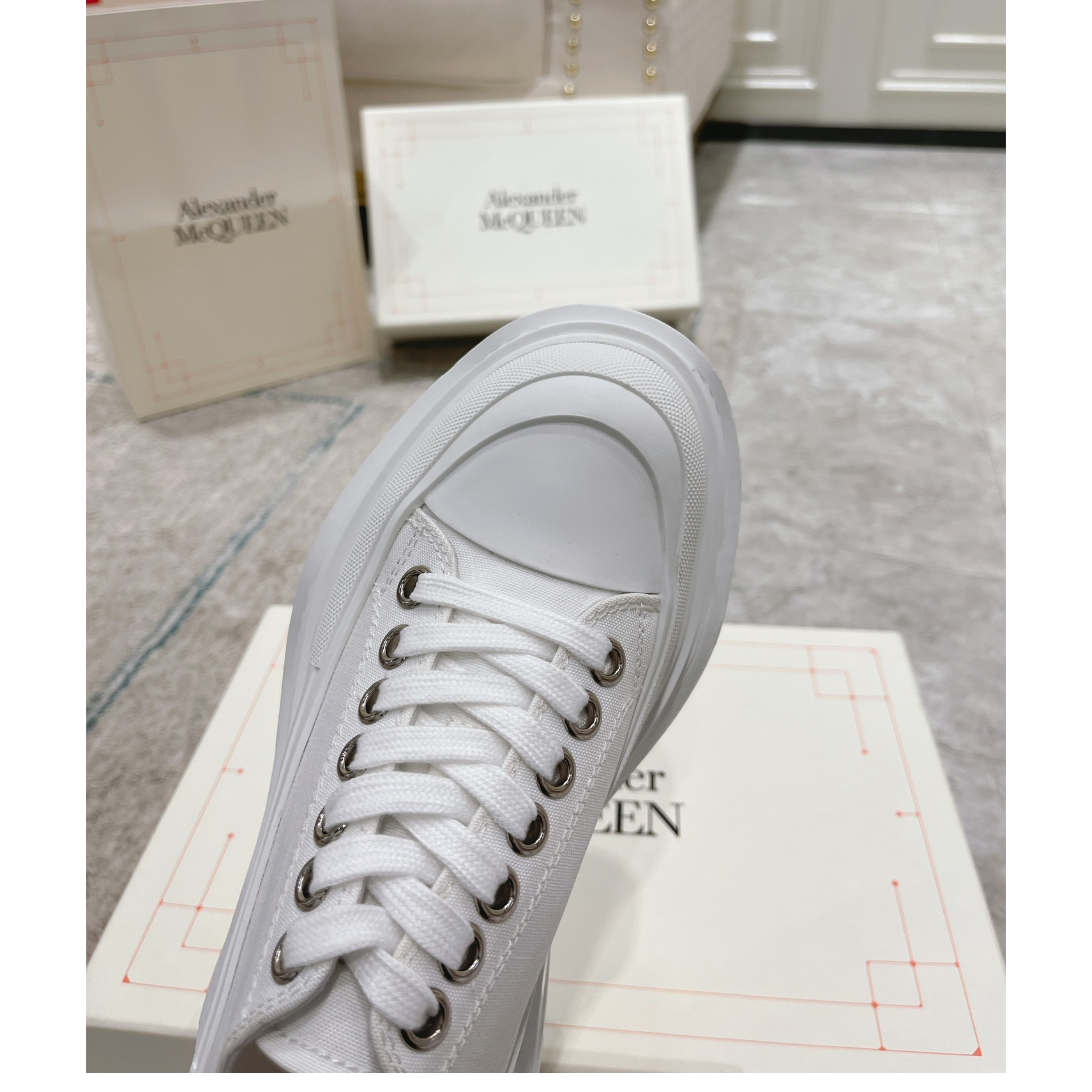 Alexander Mqueen Tread Slick Platform Low Sneakers - DopestKickz