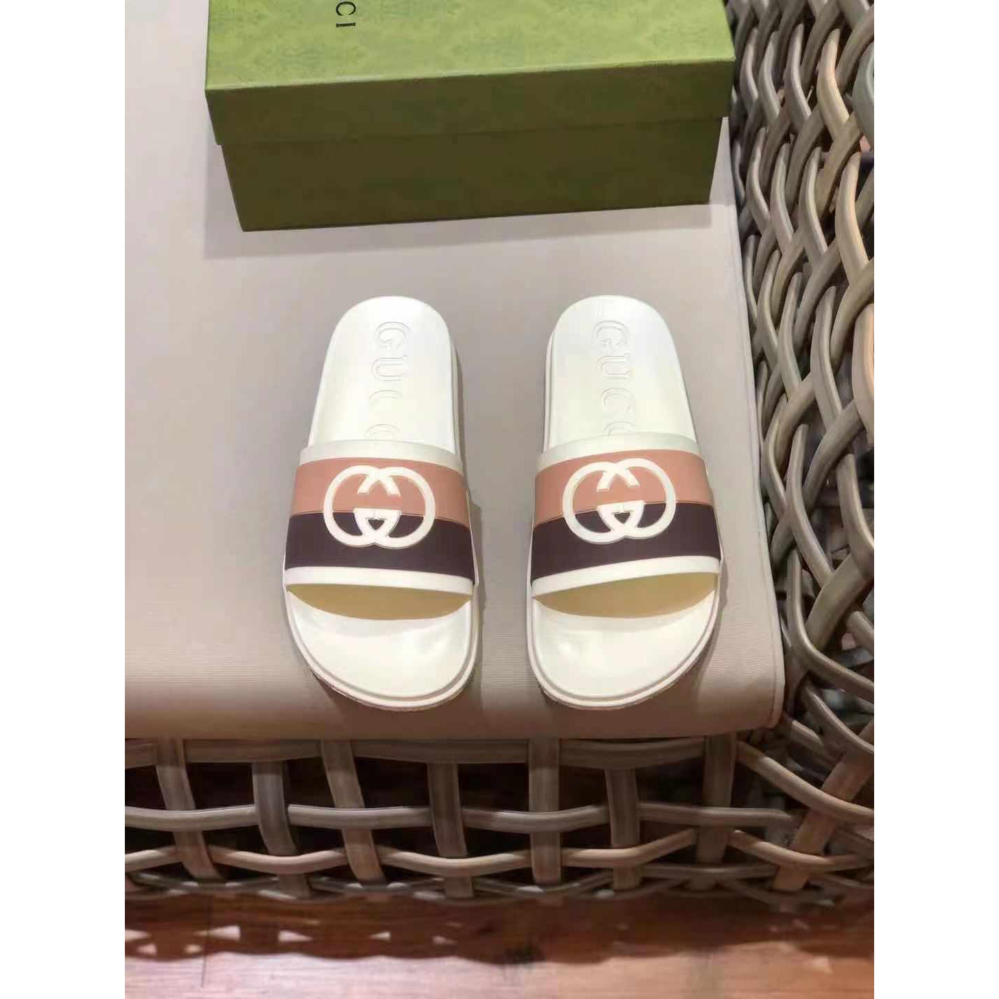 Gucci Men's Interlocking G Slide Sandal - DopestKickz