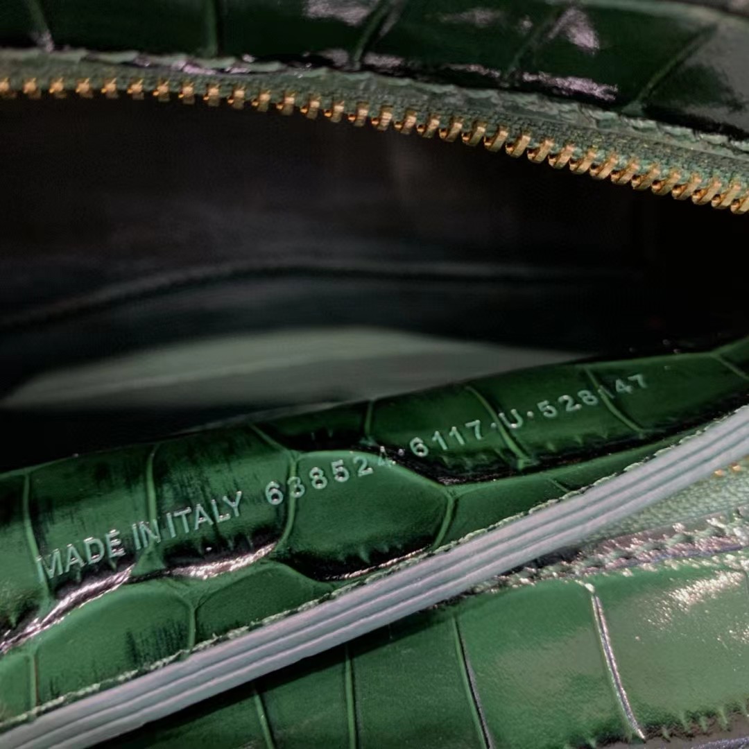 Balenciaga Handle Bag （22-16.5-9cm） - DopestKickz