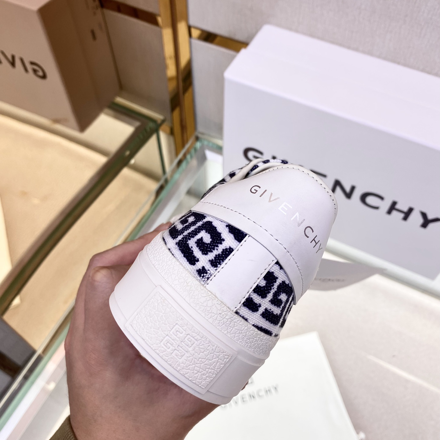 Givenchy Logo Print Low-Top Sneakers - DopestKickz