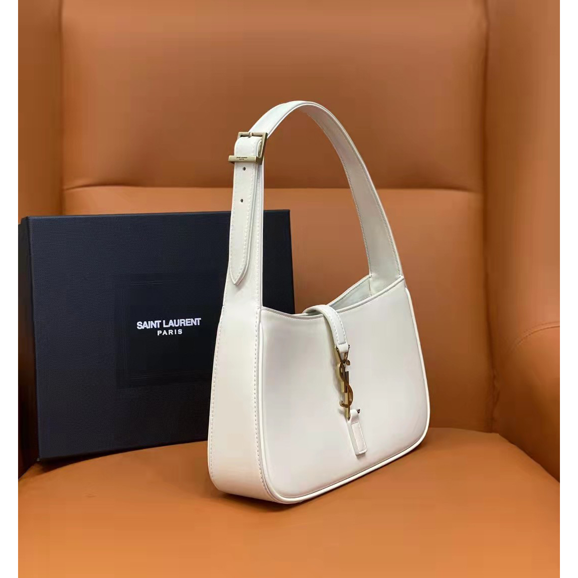 Saint Laurent Women Shoulder Bag(23-16-6.5cm) - DopestKickz