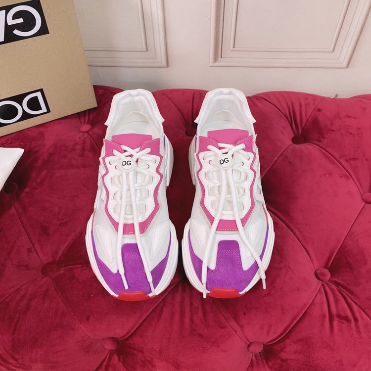 Dolce & Gabbana Logo-Patch Low-Top Sneakers - DopestKickz