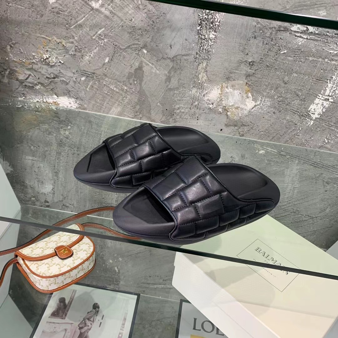 Balmain B-IT Quilted Leather Slides - DopestKickz