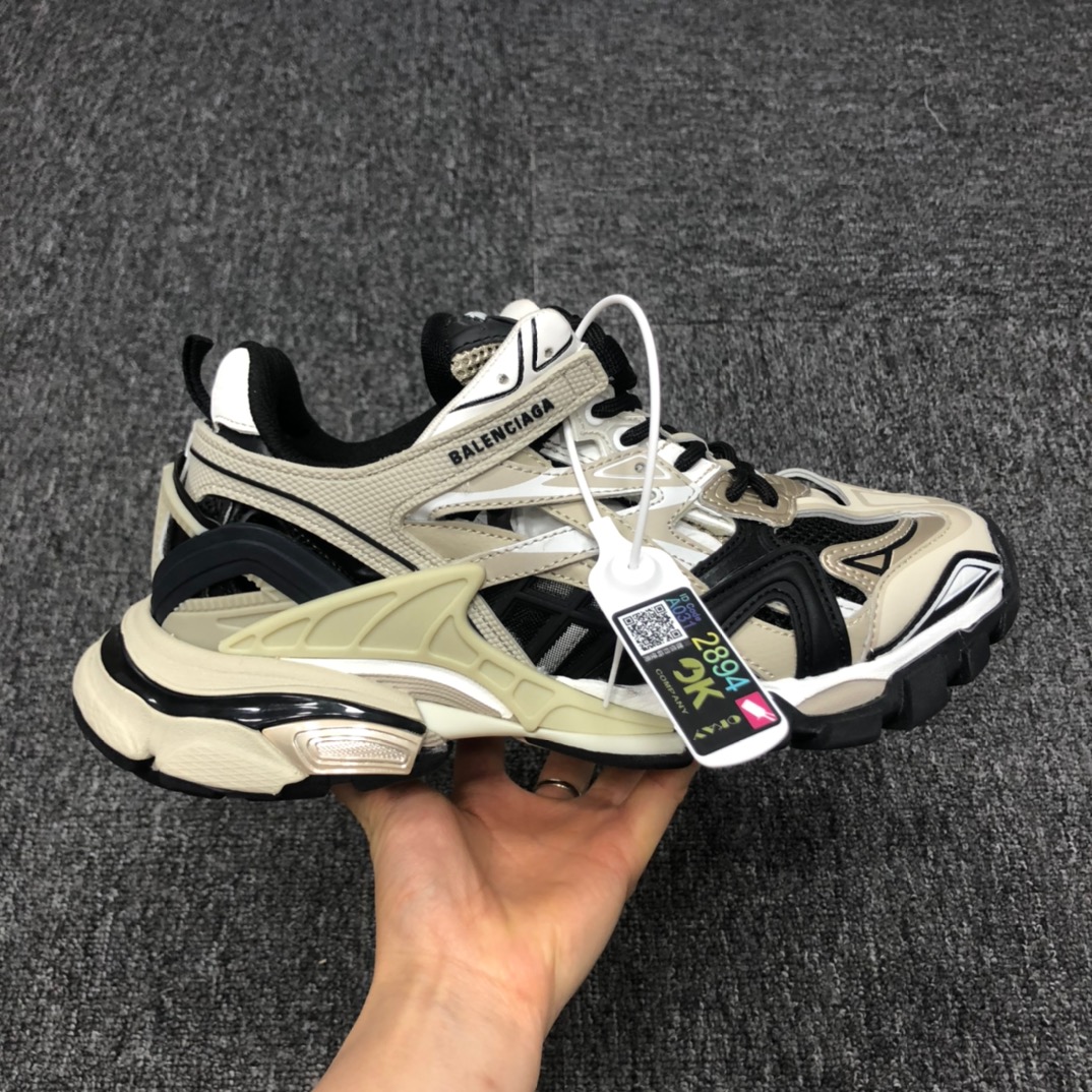 Balenciaga Track.2 Sneaker - DopestKickz