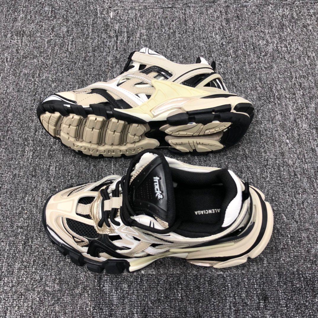 Balenciaga Track.2 Sneaker - DopestKickz