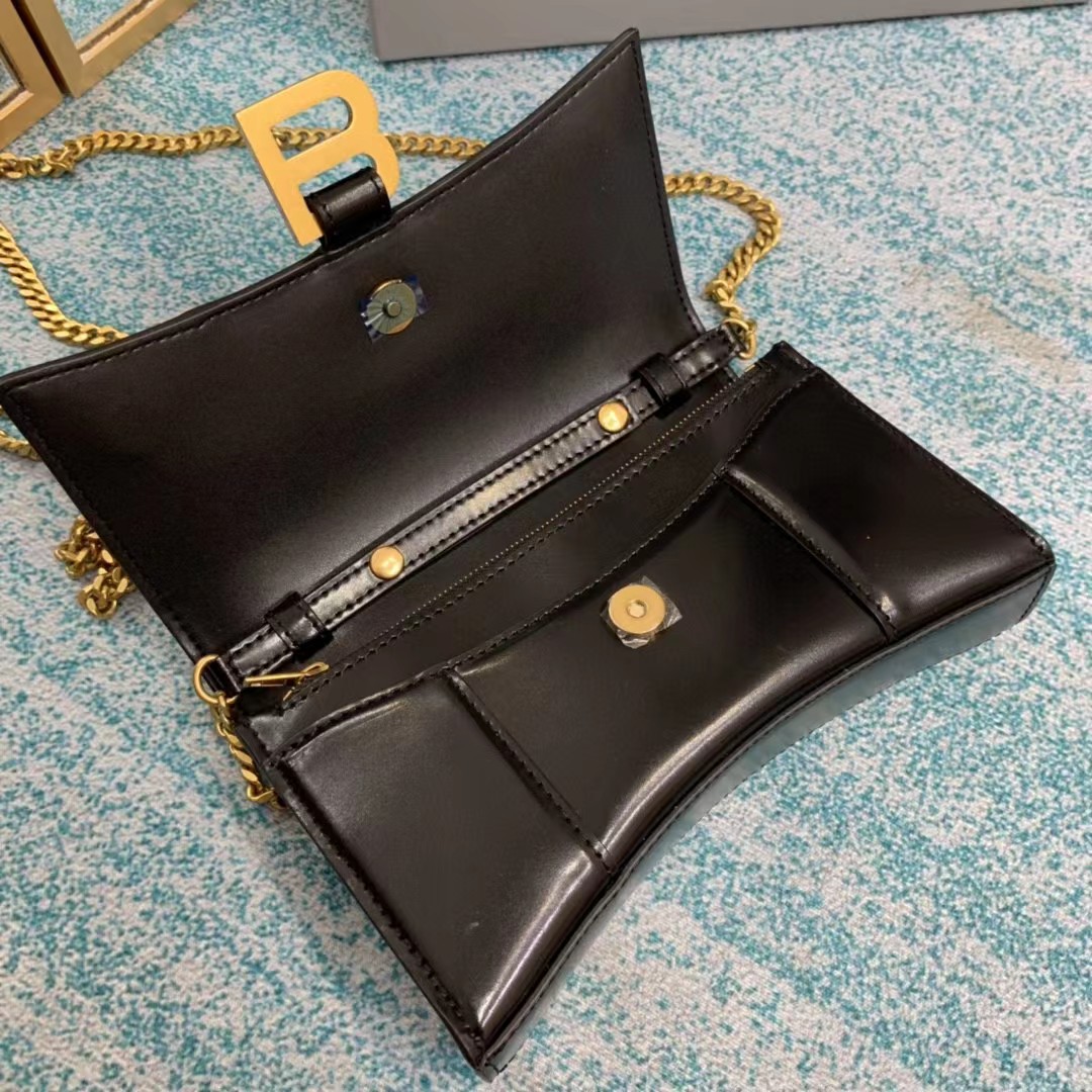 Balenciaga Hourglass Wallet On Chain (19.5-12-5cm) - DopestKickz