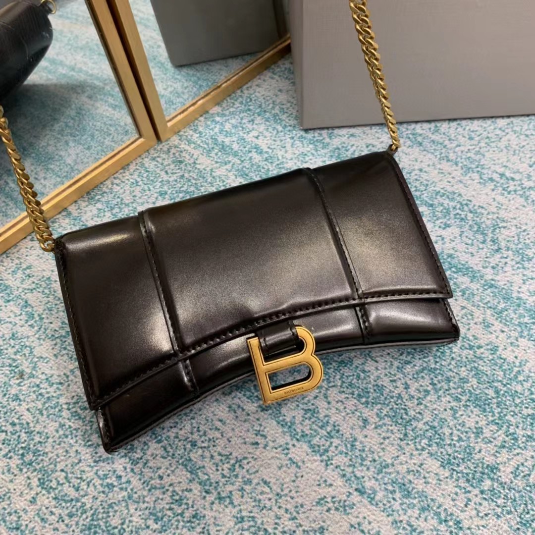 Balenciaga Hourglass Wallet On Chain (19.5-12-5cm) - DopestKickz