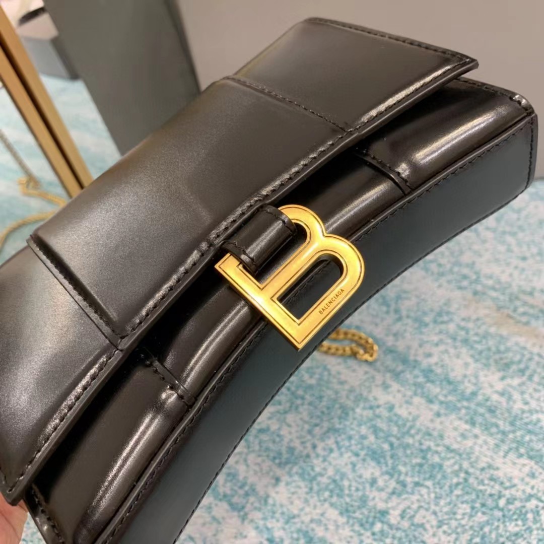Balenciaga Hourglass Wallet On Chain (19.5-12-5cm) - DopestKickz