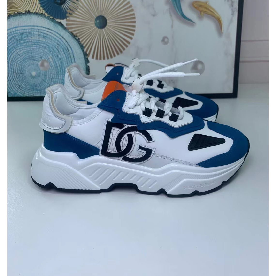Dolce & Gabbana Logo-Patch Low-Top Sneakers - DopestKickz