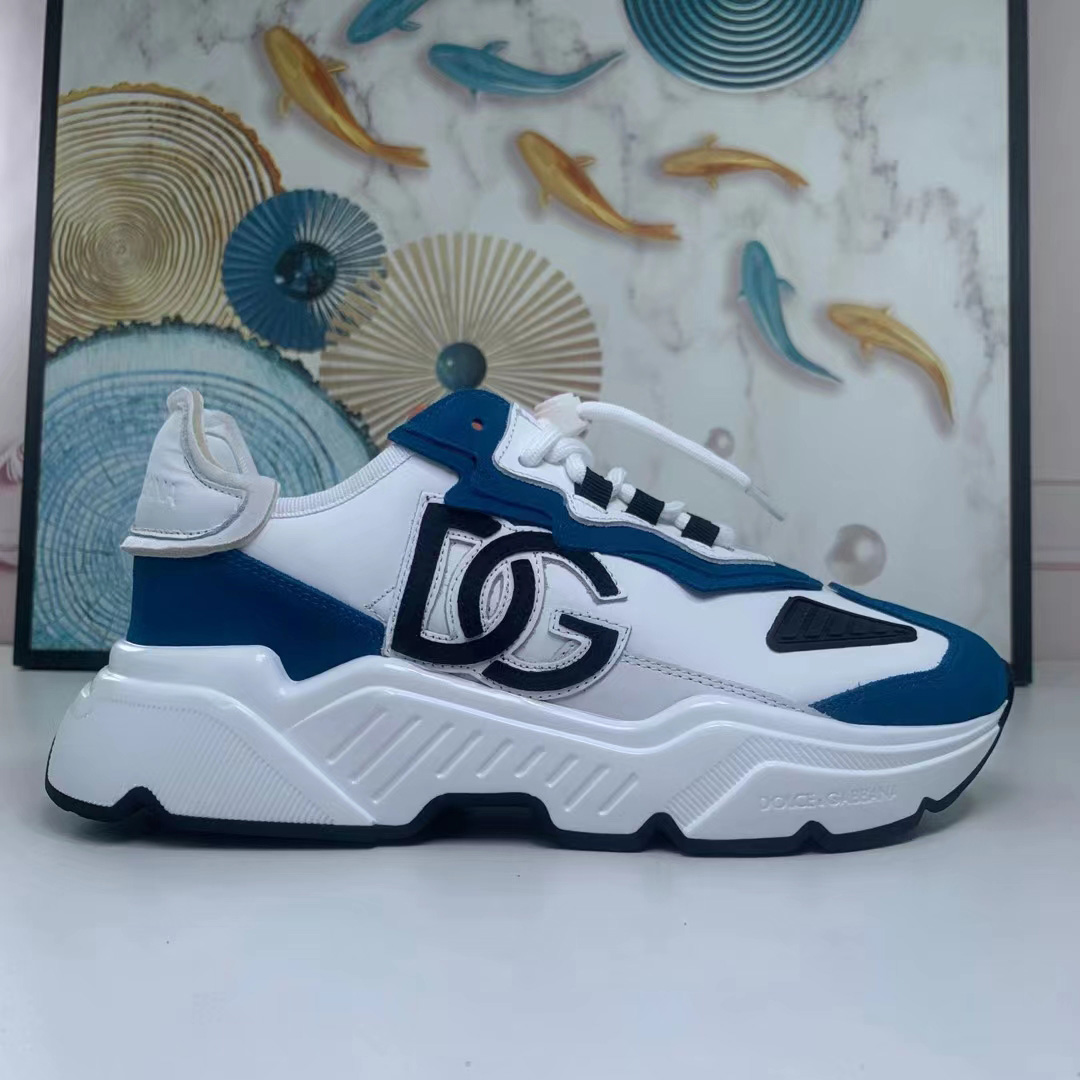 Dolce & Gabbana Logo-Patch Low-Top Sneakers - DopestKickz