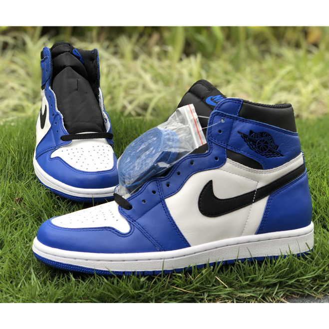 Jordan AJ1 Mid Sneaker - DopestKickz