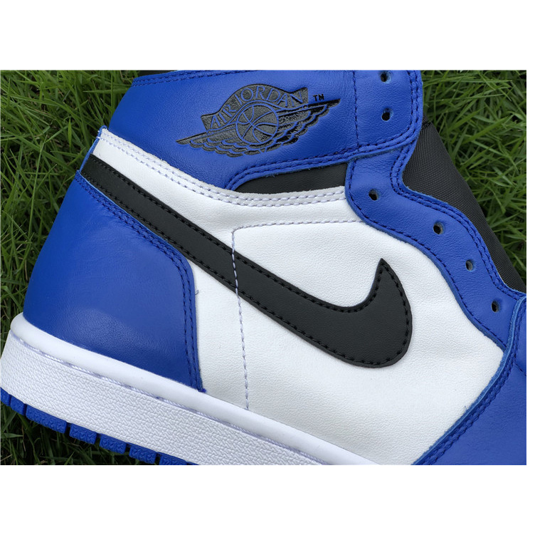 Jordan AJ1 Mid Sneaker - DopestKickz