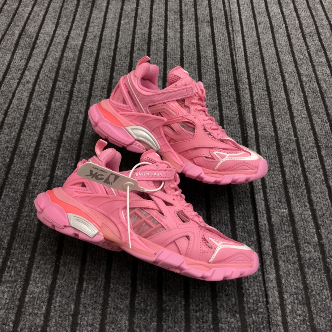 Balenciaga Track.2 Sneaker - DopestKickz