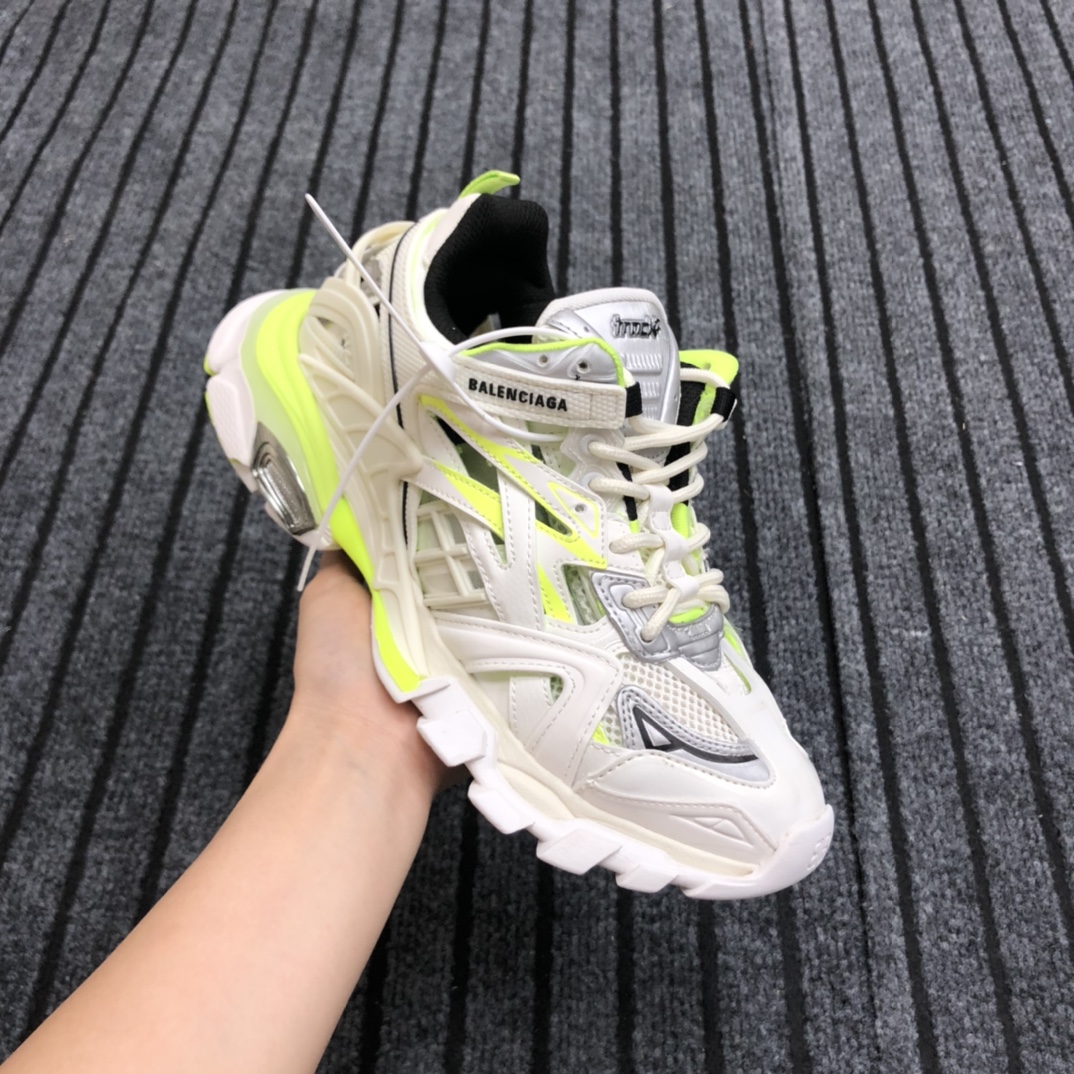 Balenciaga Track.2 Sneaker - DopestKickz