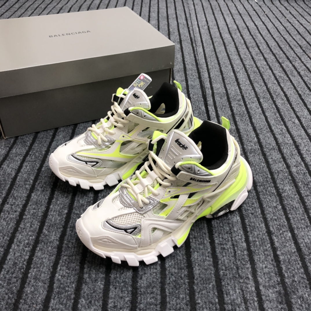 Balenciaga Track.2 Sneaker - DopestKickz